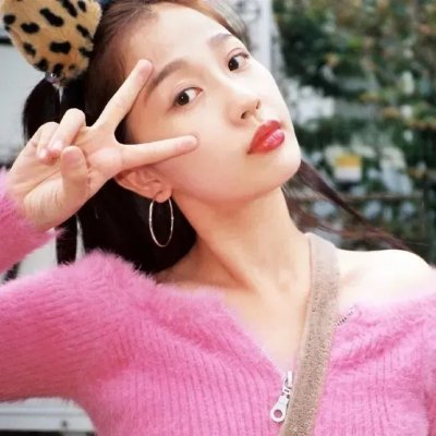 火车上的女士 封面